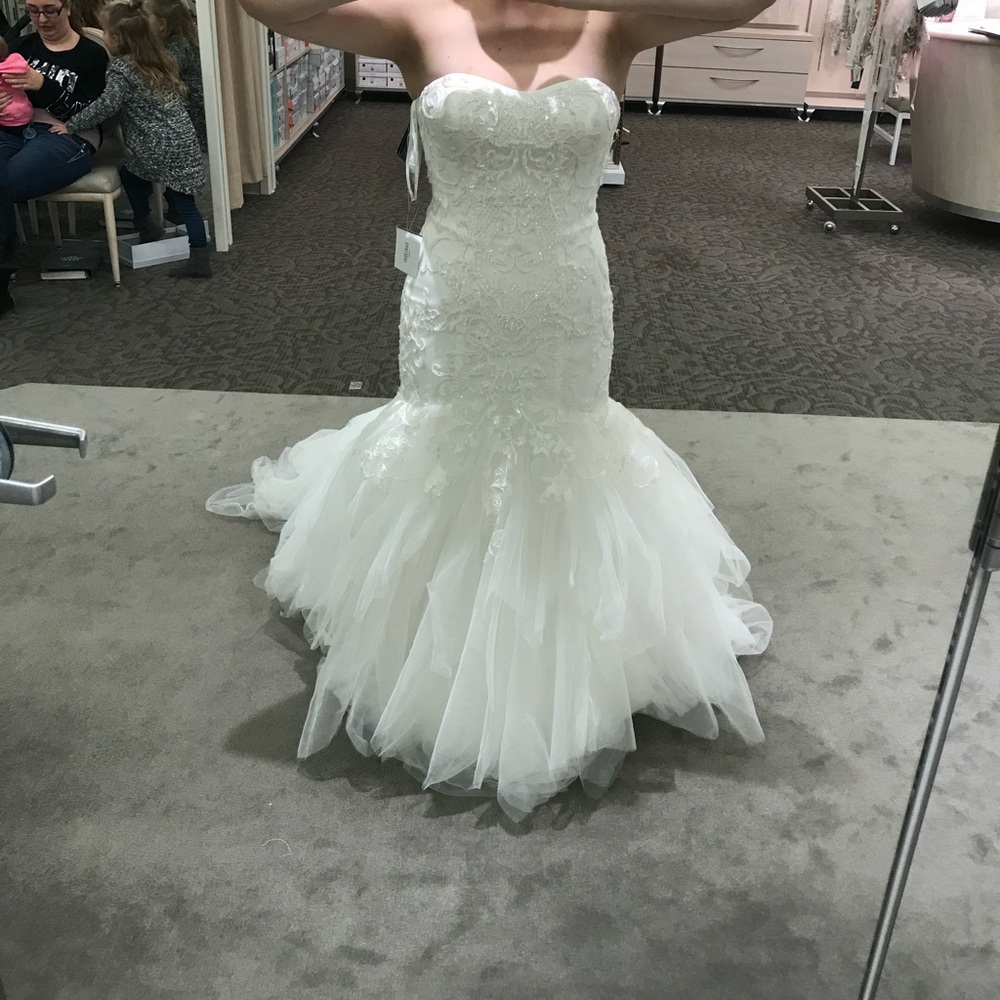 Ivory size 6 wedding dress